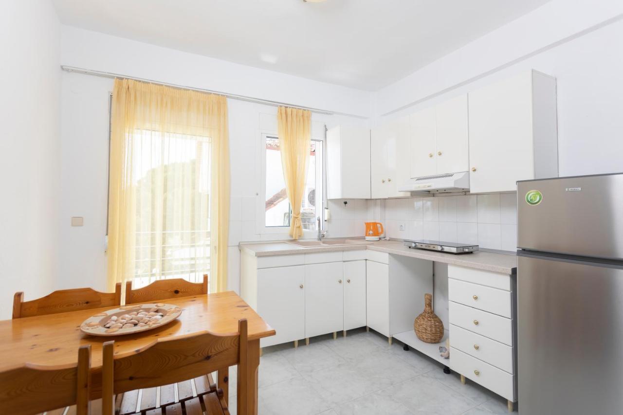 Anastasia Apartments Ханиоти Екстериор снимка