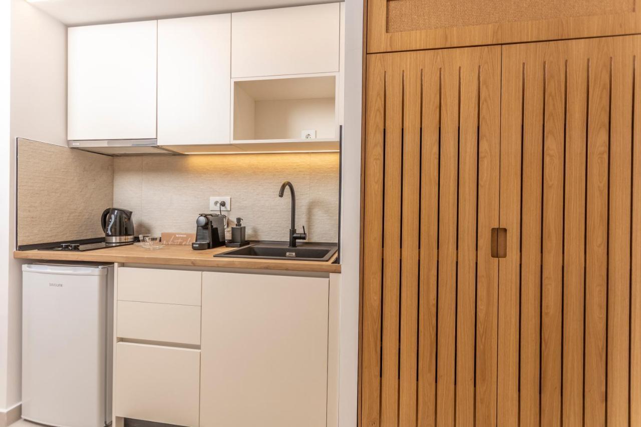 Anastasia Apartments Ханиоти Екстериор снимка