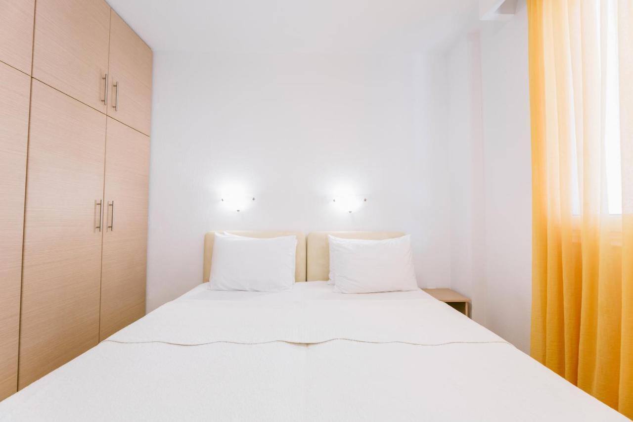 Anastasia Apartments Ханиоти Екстериор снимка
